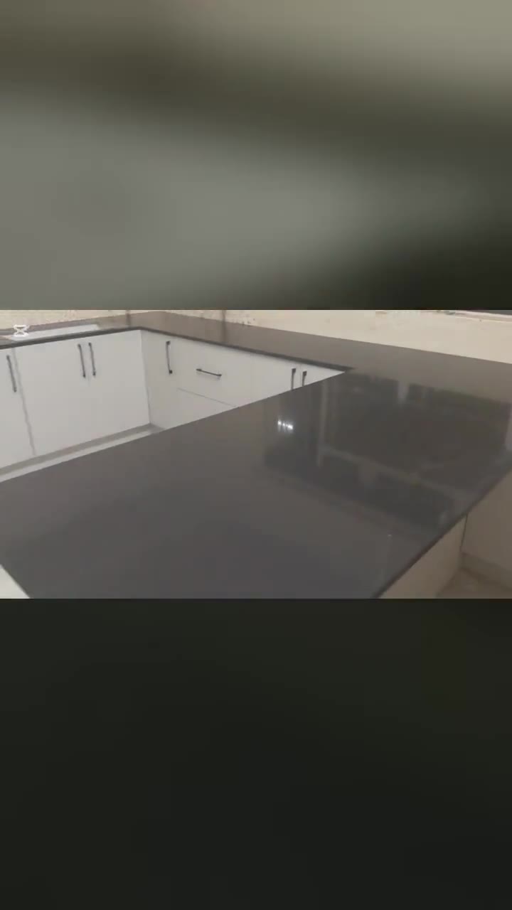Mona’s Kitchen video cover